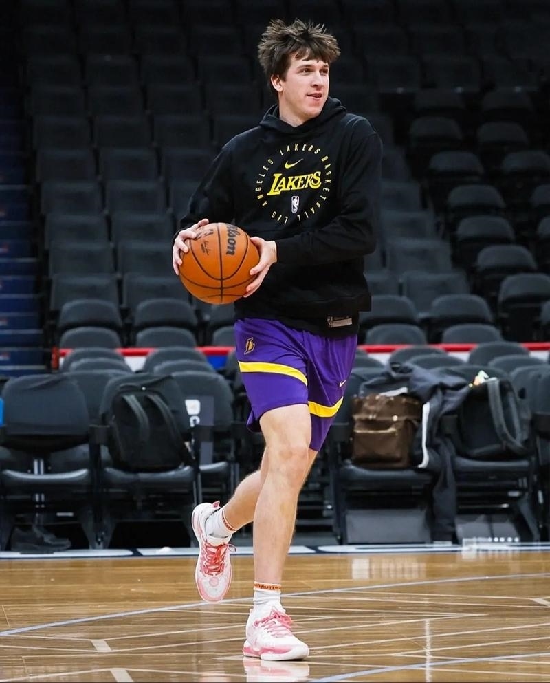 里夫斯的作, FUWEu