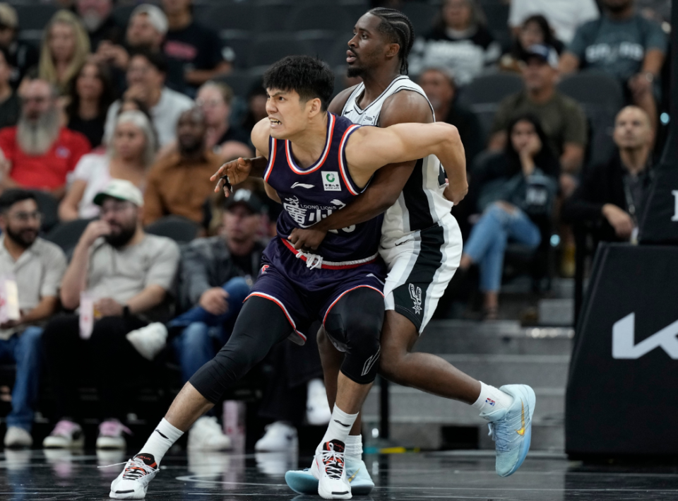 广州龙狮男 广州龙狮男